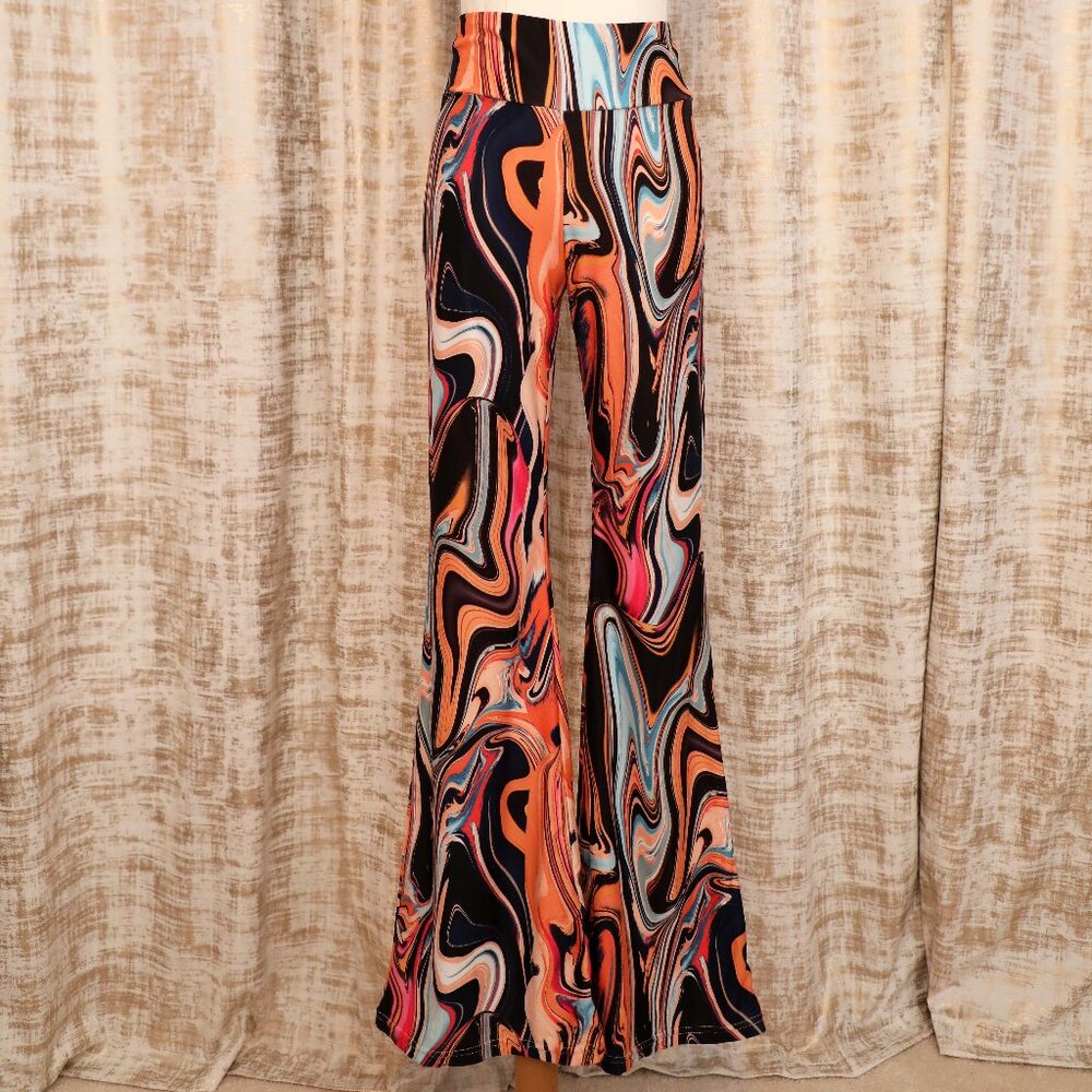 No Boundaries Colorful Swirly Flared Yoga Pants Size M (NWOT)